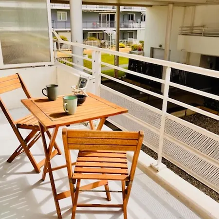 Quiet With Balcony * 라로셸