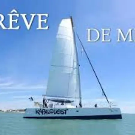 Avec Balcon Et Piscine Partagée La Rochelle (Charente-Maritime)